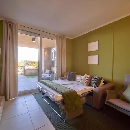 Lakefront Retreat Daire Peschiera del Garda