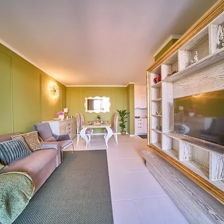 Lakefront Retreat Daire *