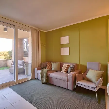 Lakefront Retreat Daire Peschiera del Garda