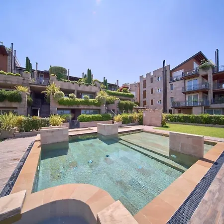 Lakefront Retreat Daire Peschiera del Garda