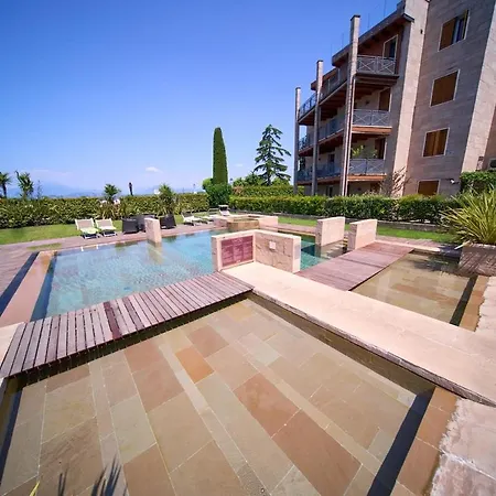 Daire Lakefront Retreat *
