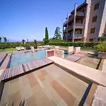 Apartman Lakefront Retreat *