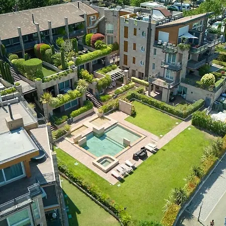 Lakefront Retreat Διαμέρισμα